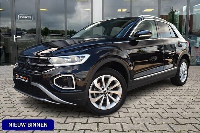 Zwart Gebruikt 2024 VW T-Roc Edition SUV | € 32.450 (Goede deal) - Afbeelding 1/4