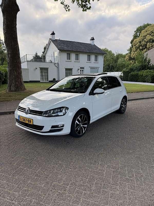 Wit Gebruikt 2014 VW Golf VII Highline Stationwagen | € 9.750 (Eerlijke prijs) - Afbeelding 1/4