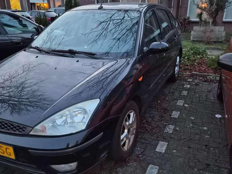 Occasion Ford Focus 101 PK (74 kW) 2003 Zwart Stationwagen