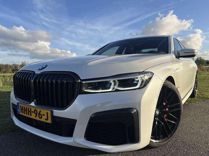 Wit Gebruikt 2019 BMW 745 Executive Sedan | € 45.399 (Eerlijke prijs) - Afbeelding 1/4