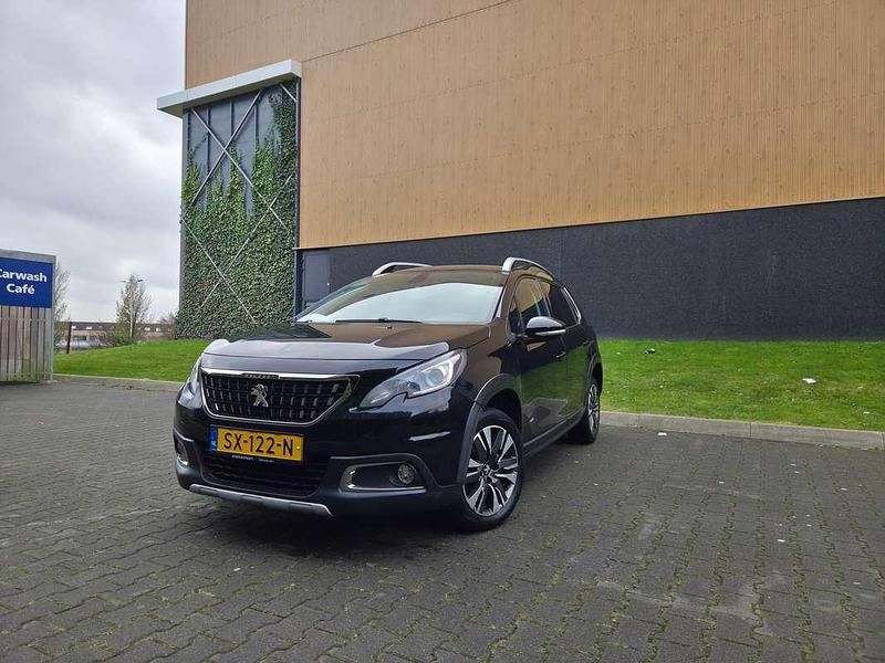 Zwart Gebruikt 2018 Peugeot 2008 SUV | € 8.000 (Eerlijke prijs) - Afbeelding 1/4