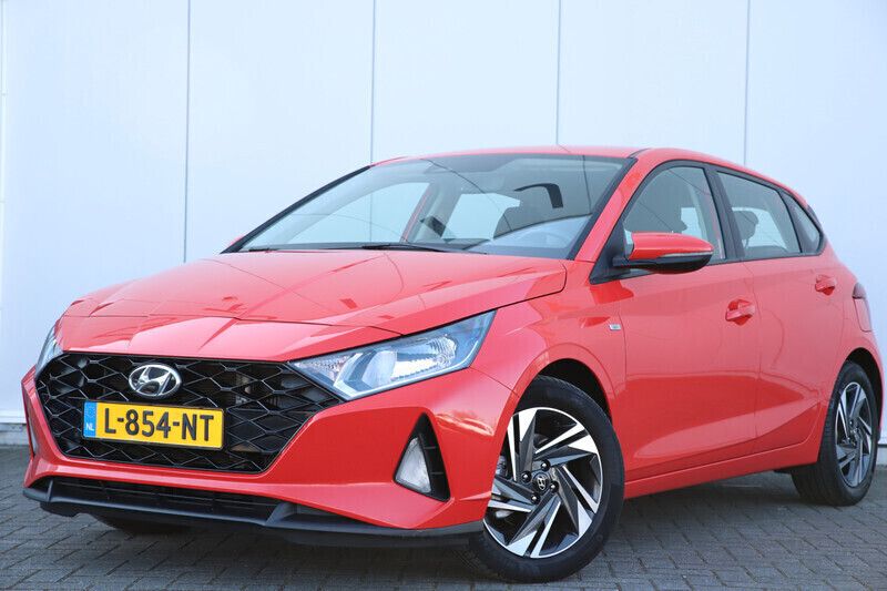 Rood Gebruikt 2021 Hyundai i20 Comfort Hatchback | € 15.750 (Eerlijke prijs) - Afbeelding 1/4