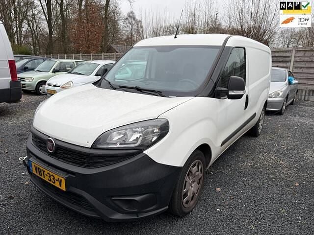 Wit Gebruikt 2019 Fiat Doblò MPV | € 3.500 - Afbeelding 1/4