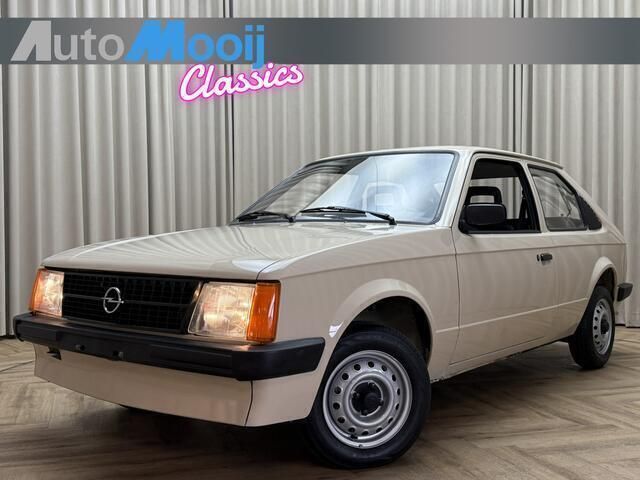 Beige Gebruikt 1984 Opel Kadett S Hatchback | € 6.950 - Afbeelding 1/4