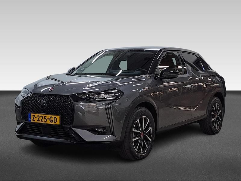 Grijs Gebruikt 2024 DS Automobiles DS3 Performance SUV | € 23.440 (Eerlijke prijs) - Afbeelding 1/4