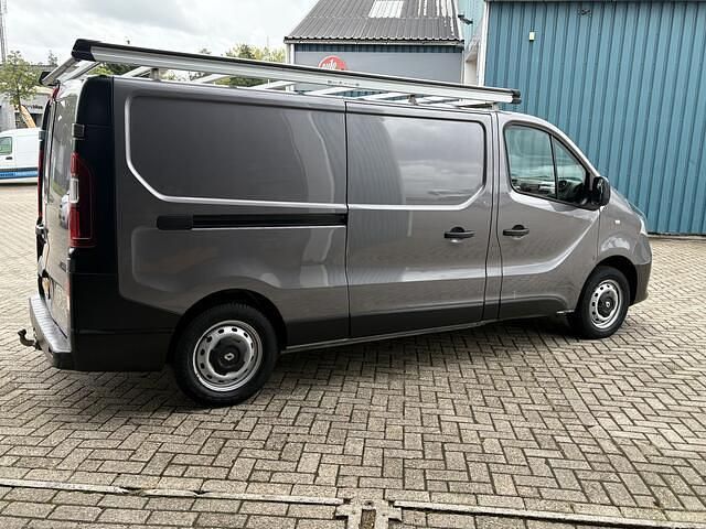 Occasion Renault Trafic Komfort 97 PK (71 kW) 2019 Grijs MPV