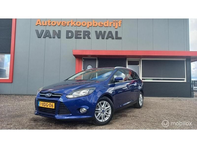 Blauw Gebruikt 2014 Ford Focus Stationwagen | € 7.999 (Iets duurder) - Afbeelding 1/4