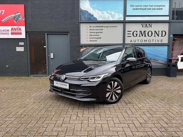 Zwart Gebruikt 2025 VW Golf VIII Hatchback | € 30.950 (Super prijs) - Afbeelding 1/4