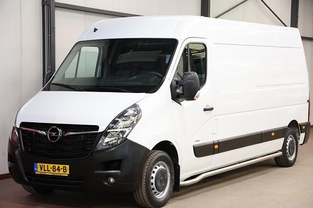 Wit Gebruikt 2021 Opel Movano Van | € 18.900 (Eerlijke prijs) - Afbeelding 1/4
