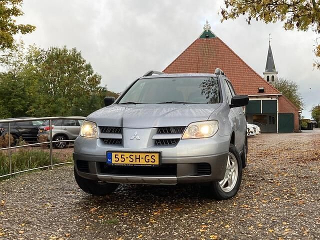 Occasion Mitsubishi Outlander Invite+ 136 PK (100 kW) 2006 Grijs SUV