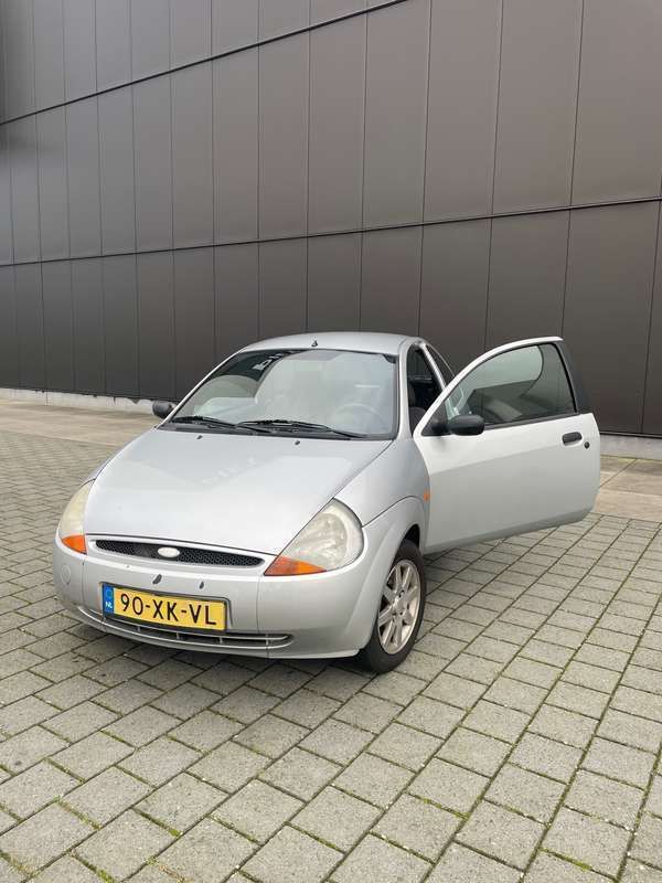 Grijs Gebruikt 2007 Ford Ka Hatchback | € 1.000 (Eerlijke prijs) - Afbeelding 1/4