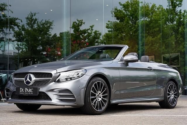 Grijs Gebruikt 2019 Mercedes C180 AMG Line Premium Plus Cabriolet | € 29.888 (Eerlijke prijs) - Afbeelding 1/4