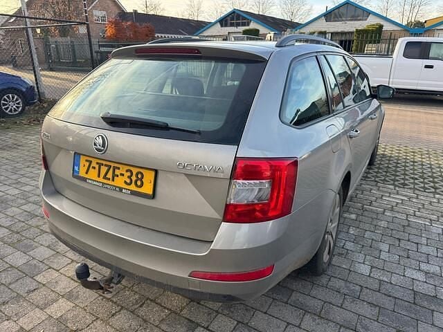 Occasion Skoda Octavia Ambition 140 PK (102 kW) 2014 Beige Stationwagen