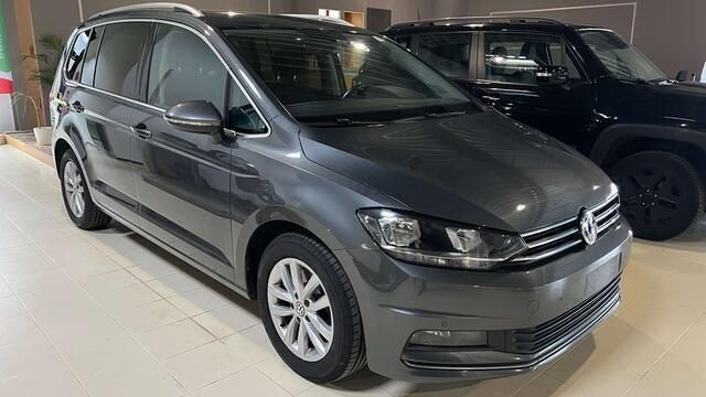 Zwart Gebruikt 2019 VW Touran Highline MPV | € 15.299 (Eerlijke prijs) - Afbeelding 1/4