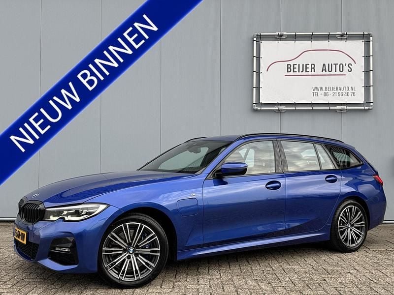 Blauw Gebruikt 2021 BMW 330 Stationwagen | € 25.395 (Eerlijke prijs) - Afbeelding 1/4