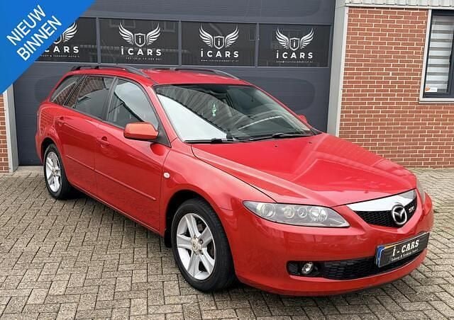 Rood Gebruikt 2005 Mazda 6 Touring Stationwagen | € 2.000 (Iets duurder) - Afbeelding 1/4