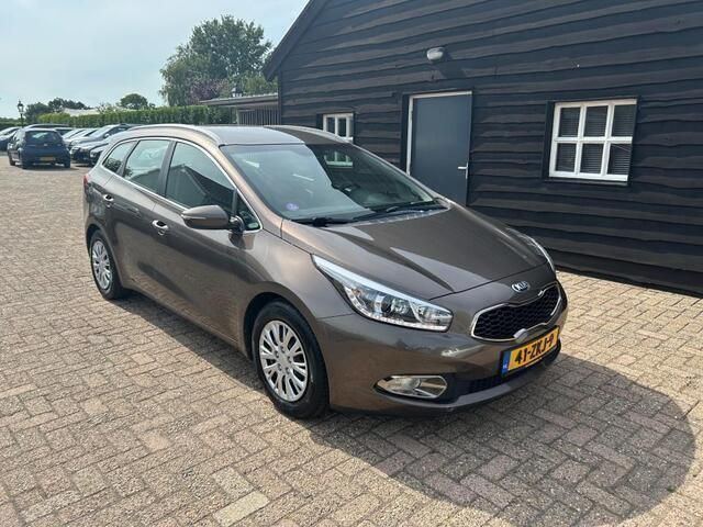 Bruin Gebruikt 2013 Kia Ceed Sportswagon Plus Stationwagen | € 5.850 (Goede deal) - Afbeelding 1/4
