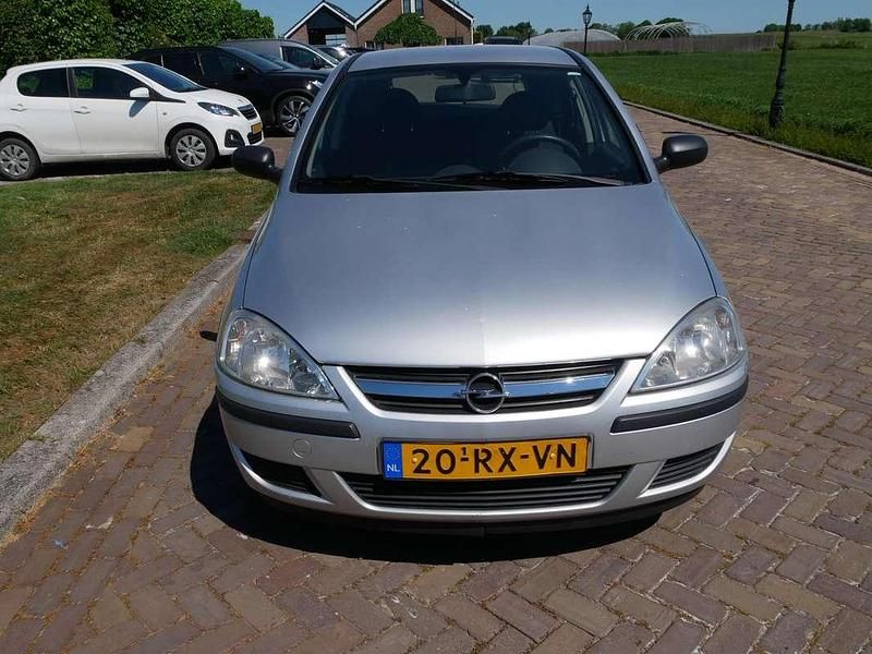Occasion Opel Corsa Essentia 80 PK (58 kW) 2005 Grijs Hatchback