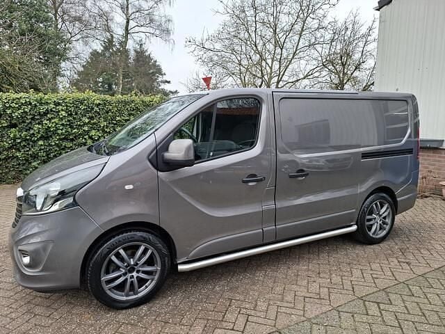 Occasion Opel Vivaro Sport 120 PK (88 kW) 2015 Grijs MPV