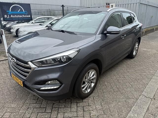 Grijs Gebruikt 2015 Hyundai Tucson Comfort SUV | € 13.500 (Eerlijke prijs) - Afbeelding 1/4