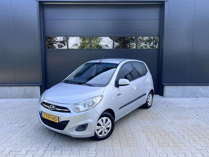 Grijs Gebruikt 2014 Hyundai i10 Hatchback | € 5.995 (Goede deal) - Afbeelding 1/4