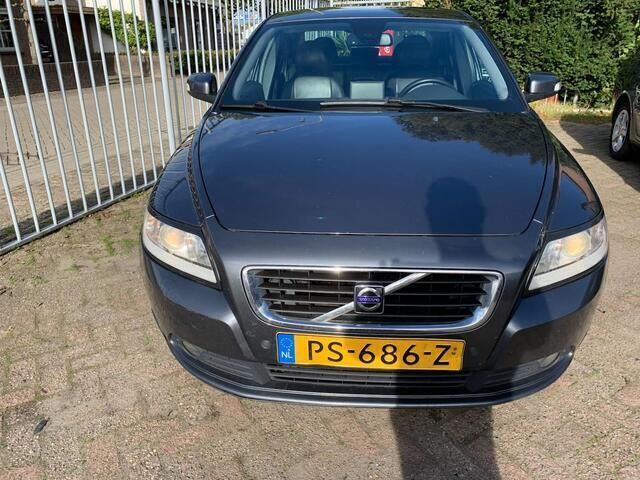 Grijs Gebruikt 2009 Volvo S40 Summum Sedan | € 2.900 (Goede deal) - Afbeelding 1/4