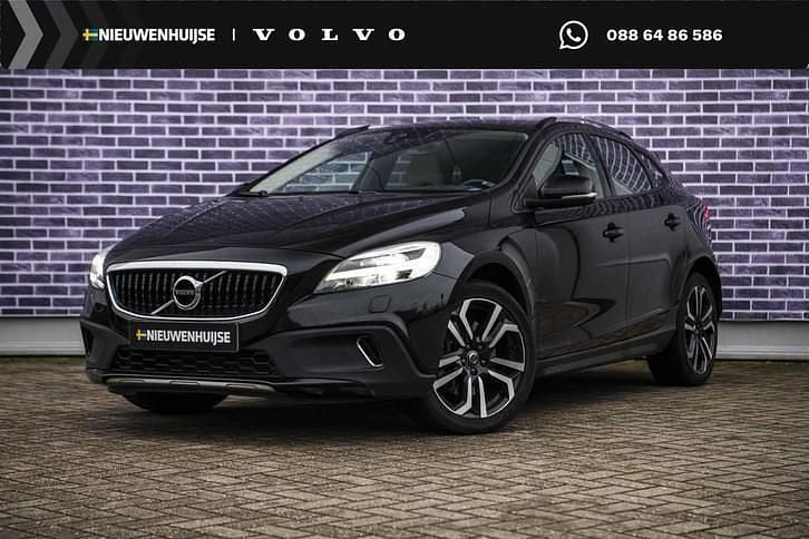 Gebruikt 2016 Volvo V40 CC Momentum Stationwagen | € 16.899 (Eerlijke prijs) - Afbeelding 1/3