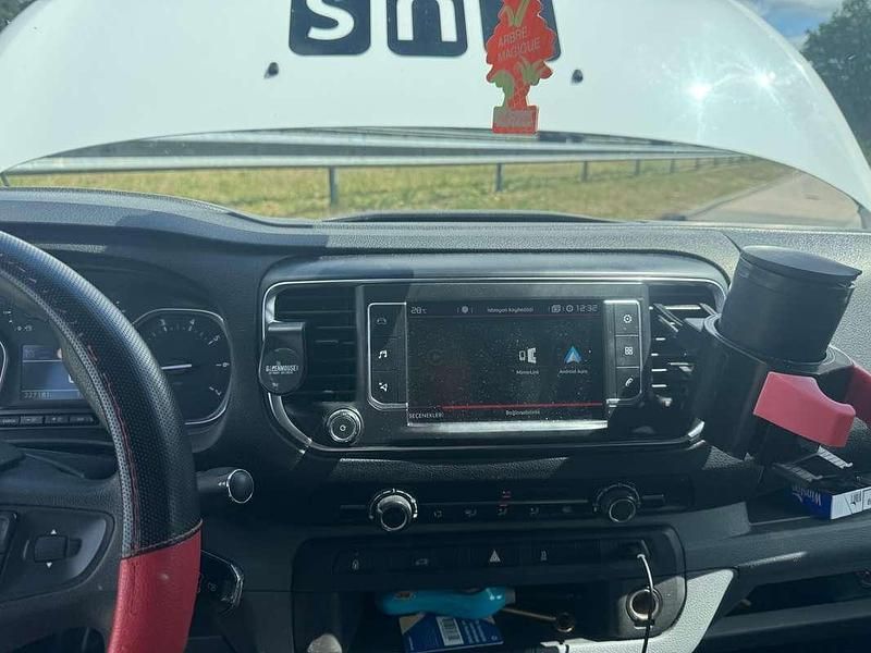 Gebruikt 2017 Citroën Jumpy Profi MPV | € 12.750 - Afbeelding 1/4