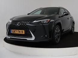 Zwart metallic Gebruikt 2024 Lexus UX 300e Executive Line SUV | € 58.950 - Afbeelding 1/3