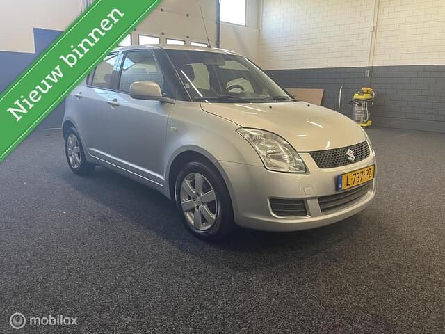 Grijs Occasion 2009 Suzuki Swift Comfort Hatchback | € 3.995 (Eerlijke prijs) - Afbeelding 1/4