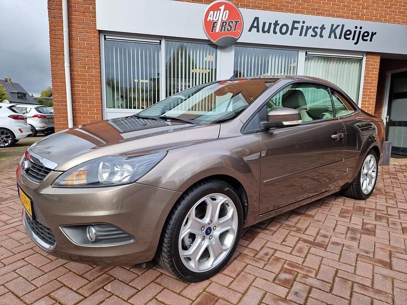 Bruin Gebruikt 2011 Ford Focus Cabriolet Cabriolet | € 7.740 - Afbeelding 1/3