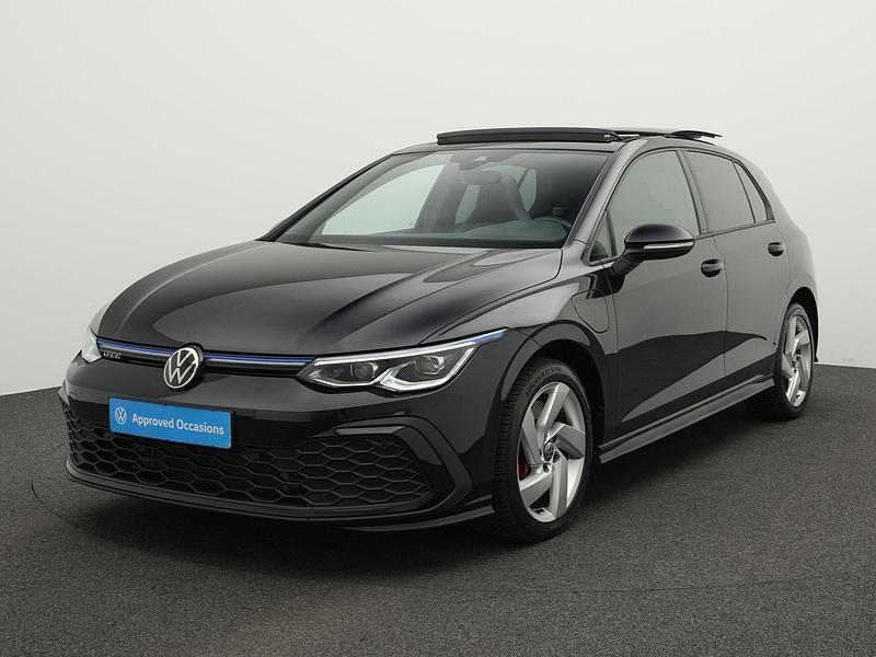 Zwart Gebruikt 2022 VW Golf VIII GTE Hatchback | € 28.400 (Eerlijke prijs) - Afbeelding 1/4