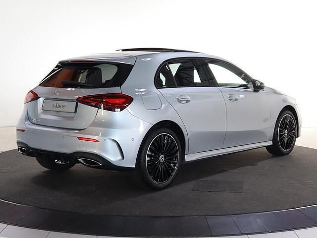 Nieuw Mercedes A250 Business 163 PK (119 kW) 2026 Zilver Hatchback