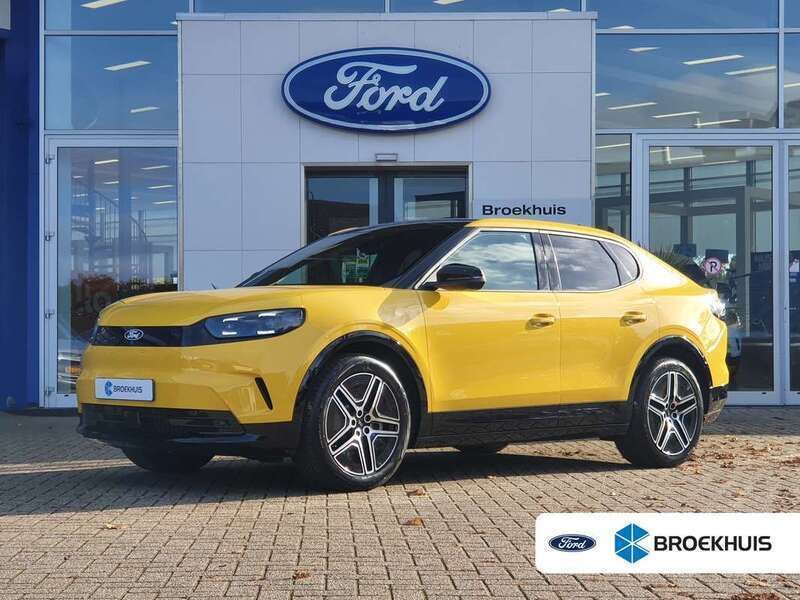 Geel zwart Nieuw 2024 Ford Capri Premium SUV | € 53.250 - Afbeelding 1/4