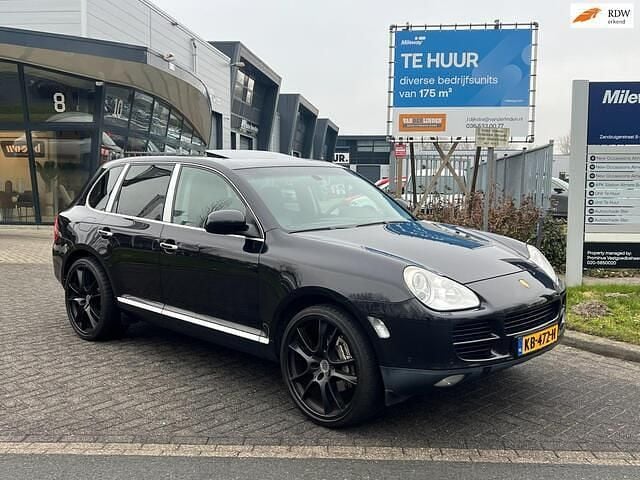 Zwart Occasion 2006 Porsche Cayenne SUV | € 7.500 (Goede deal) - Afbeelding 1/4