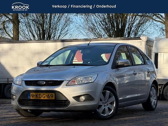 Grijs Occasion 2011 Ford Focus Trend Hatchback | € 2.400 (Eerlijke prijs) - Afbeelding 1/3