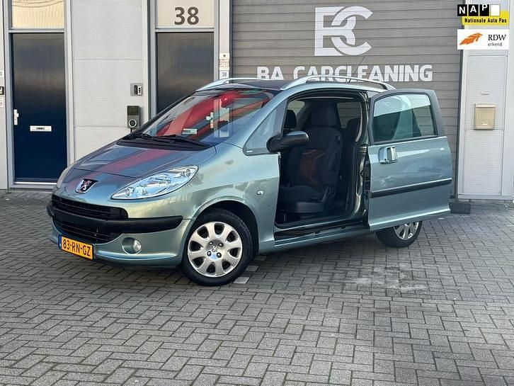 Gebruikt 2005 Peugeot 1007 MPV | € 2.850 - Afbeelding 1/4