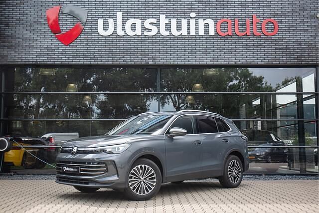 Grijs Gebruikt 2025 VW Tiguan Elegance SUV | € 48.950 (Goede deal) - Afbeelding 1/4