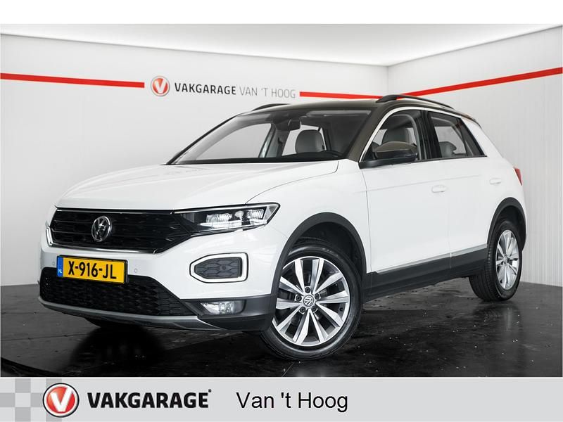 Wit, metallic lak Gebruikt 2019 VW T-Roc Business SUV | € 19.944 (Goede deal) - Afbeelding 1/4