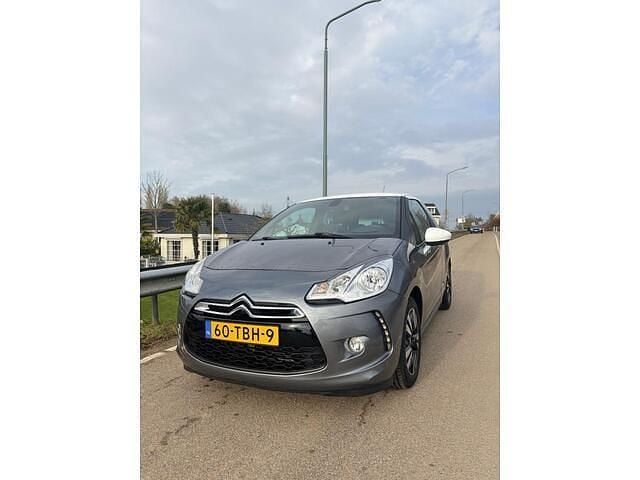 Occasion Citroën DS3 So Chic 120 PK (88 kW) 2012 Grijs (metallic) Hatchback