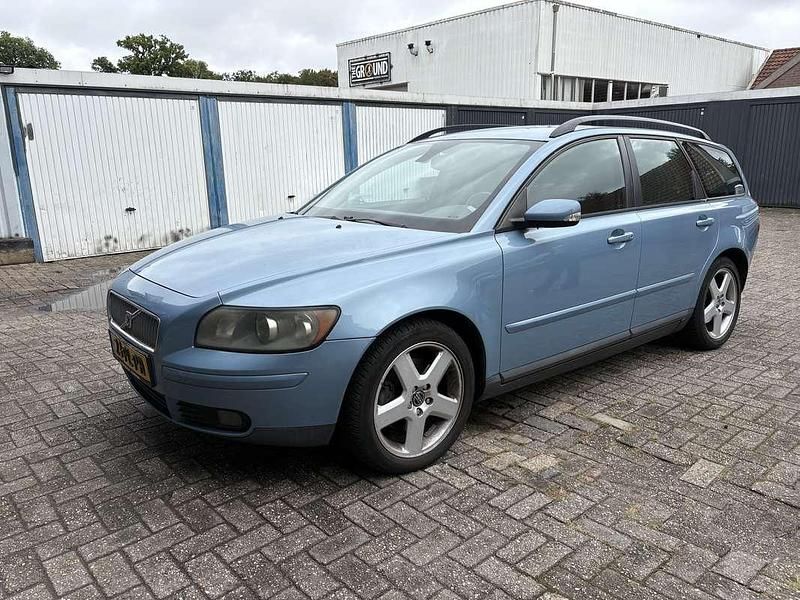 Blauw Gebruikt 2004 Volvo V50 Momentum Stationwagen | € 999 (Iets duurder) - Afbeelding 1/4