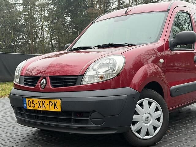 Occasion Renault Kangoo Authentique 75 PK (55 kW) 2007 Rood (metallic) MPV