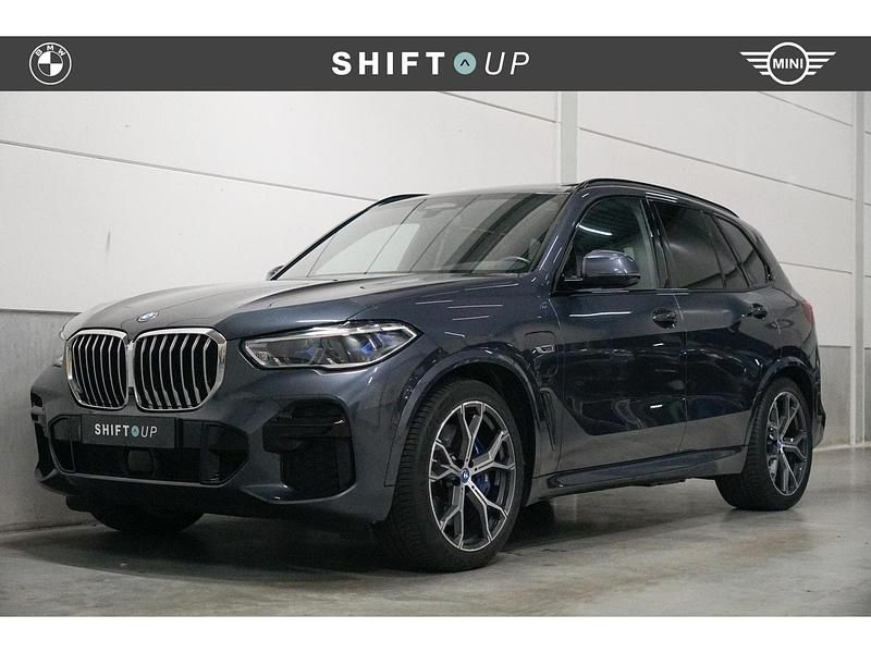 Grijs Gebruikt 2022 BMW X5 M Sport SUV | € 64.940 (Eerlijke prijs) - Afbeelding 1/3