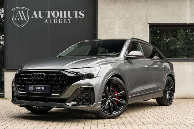 Grijs, metallic lak Nieuw 2025 Audi Q8 Competition SUV | € 133.950 (Super prijs) - Afbeelding 1/4