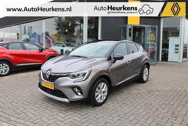 Gris cassiopee Occasion 2021 Renault Captur Intens SUV | € 20.945 (Eerlijke prijs) - Afbeelding 1/4