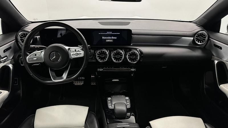 Occasion Mercedes CLA250e AMG line 262 PK (192 kW) 2022 Wit Sedan