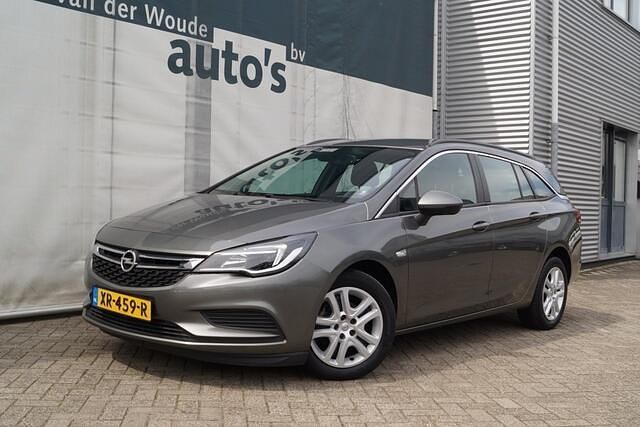 Occasion Opel Astra Business 110 PK (80 kW) 2019 Grijs, metallic lak Stationwagen