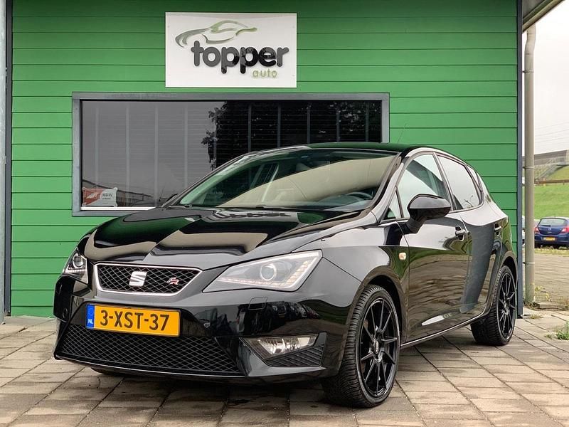 Zwart Gebruikt 2014 Seat Ibiza FR Hatchback | € 7.995 (Iets duurder) - Afbeelding 1/4