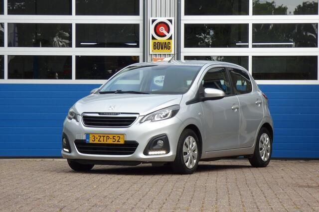 Grijs Gebruikt 2015 Peugeot 108 Active Hatchback | € 4.850 (Eerlijke prijs) - Afbeelding 1/4
