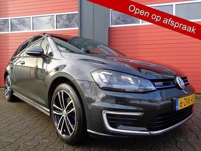 Grijs Occasion 2015 VW Golf VII GTE Hatchback | € 10.950 (Eerlijke prijs) - Afbeelding 1/4